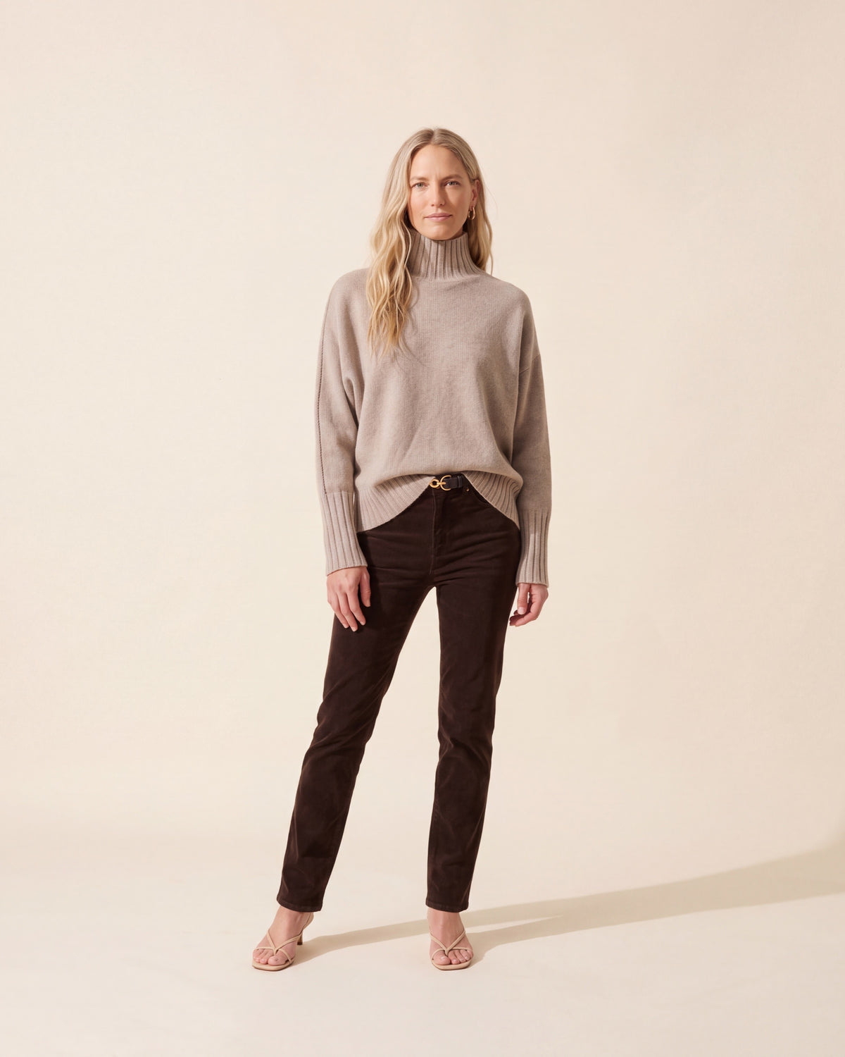 Luxurious Taupe Cashmere Turtleneck for Women | Soft Sweater — Blonde
