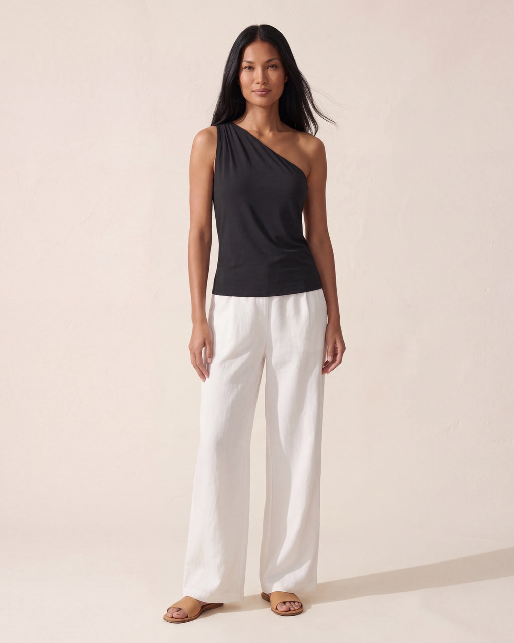 One Shoulder Cropped Bra Top - Active & Casual Brami — Black